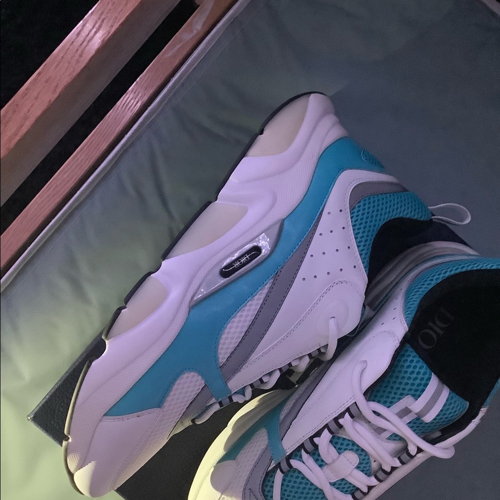 Dior b22 sneakers sky blue
